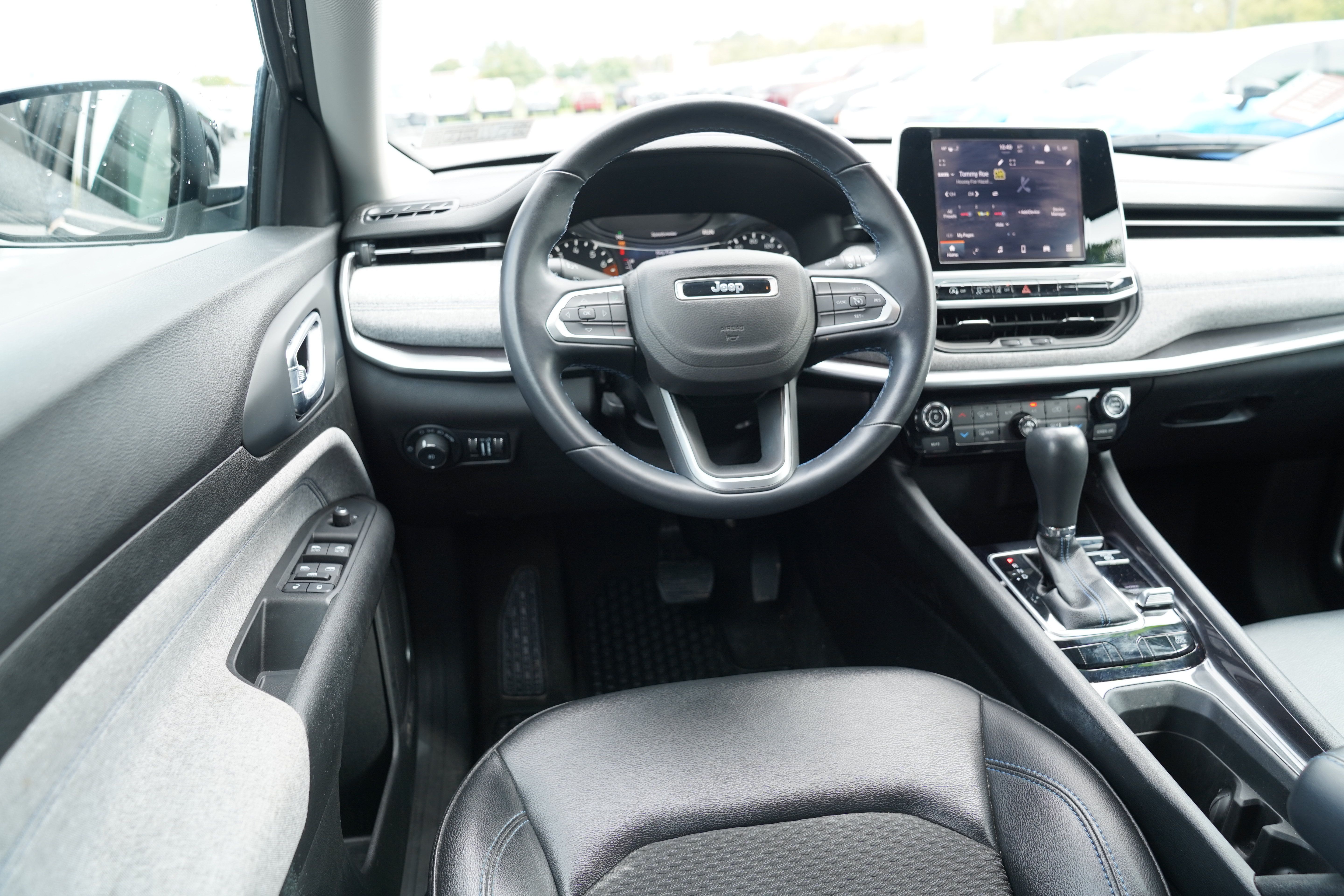 Used 2022 Jeep Compass Latitude w/ Convenience Group AWD/4WD image 11
