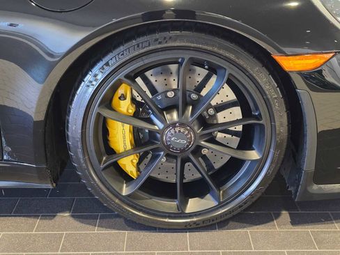 Used 2018 Porsche 911 GT3 image 11