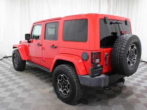 Used 2015 Jeep Wrangler Unlimited Sahara image 27