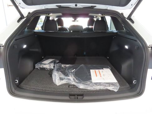 New 2026 Volkswagen Atlas Cross Sport SEL Premium R-Line AWD/4WD image 24