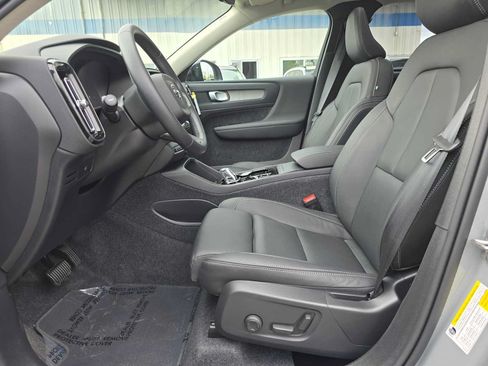 Used 2026 Volvo XC40 B5 Plus w/ Protection Package Premier AWD/4WD image 19