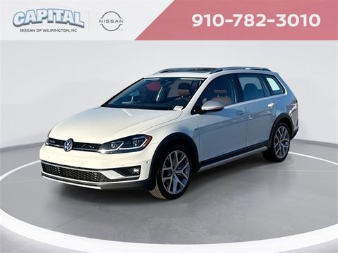 Used 2018 Volkswagen Golf Alltrack SEL image 1