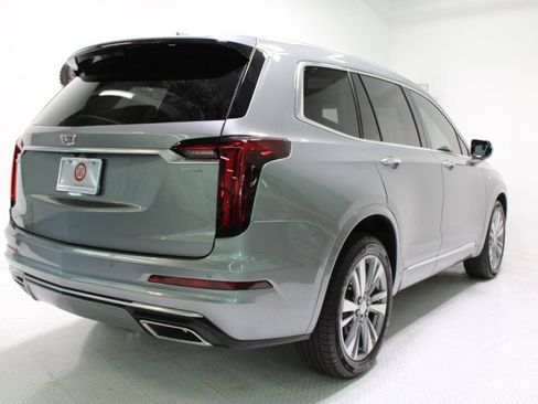 Used 2023 Cadillac XT6 Premium Luxury w/ Platinum Package AWD/4WD image 5
