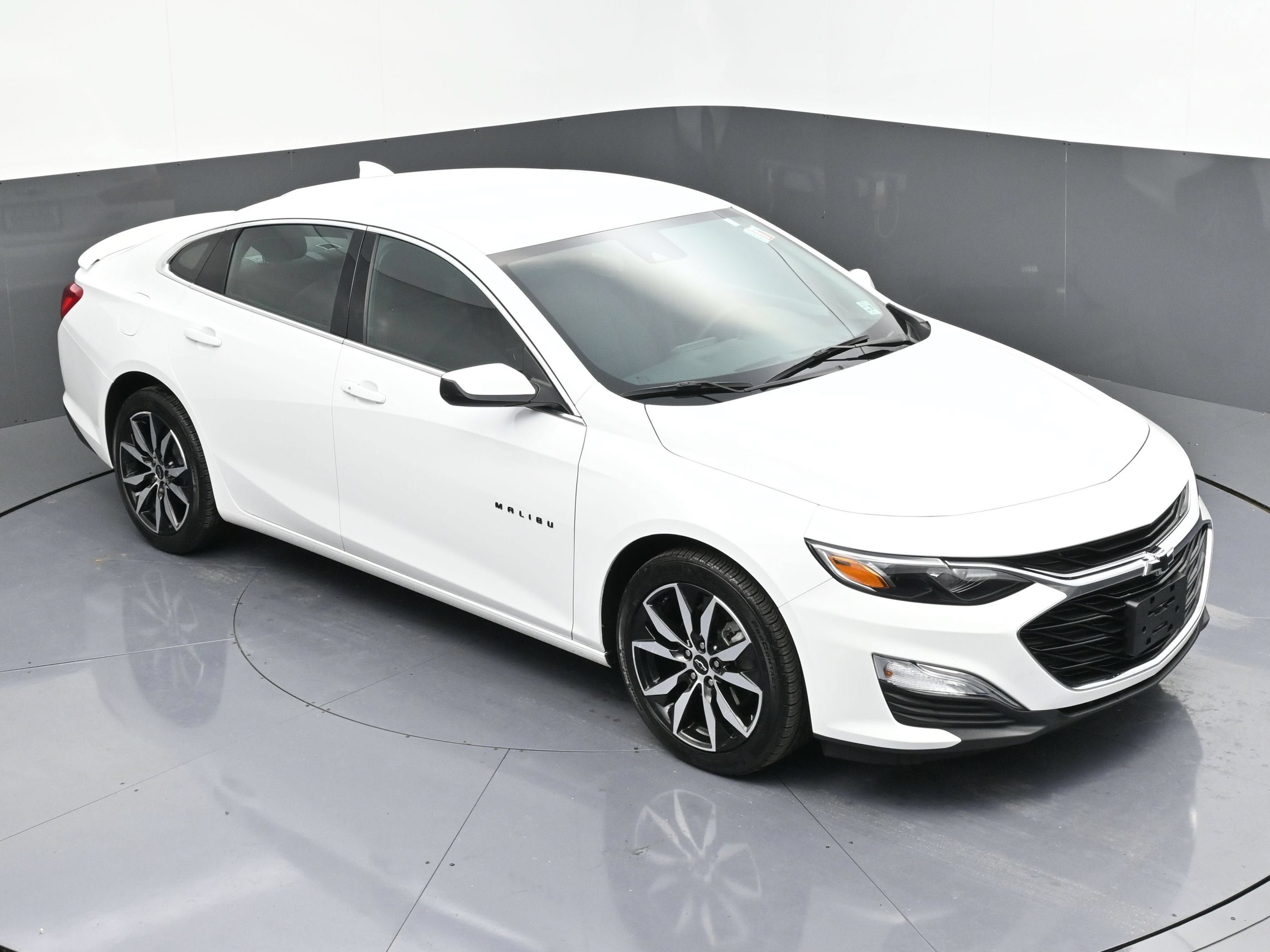 Certified 2024 Chevrolet Malibu RS FWD image 43
