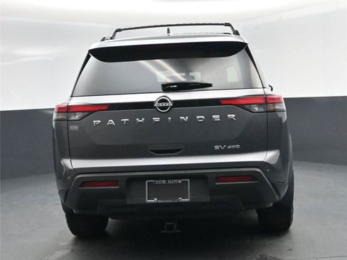 Used 2022 Nissan Pathfinder SV image 25