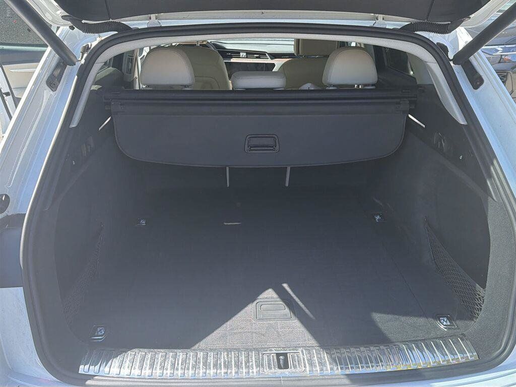Used 2019 Audi e-tron Premium Plus AWD/4WD image 14