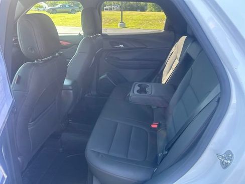 Used 2024 Chevrolet TrailBlazer RS w/ Convenience Package AWD/4WD image 42