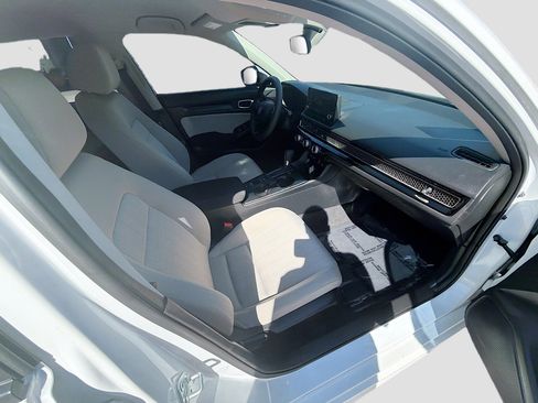 Certified 2022 Honda Civic LX image 30