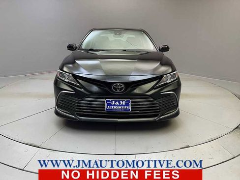 Used 2023 Toyota Camry LE image 8