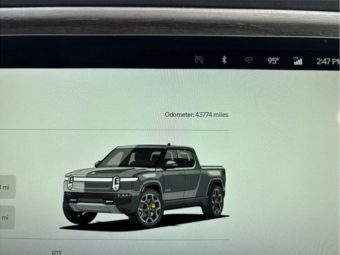Used 2022 Rivian R1T Adventure AWD/4WD image 23