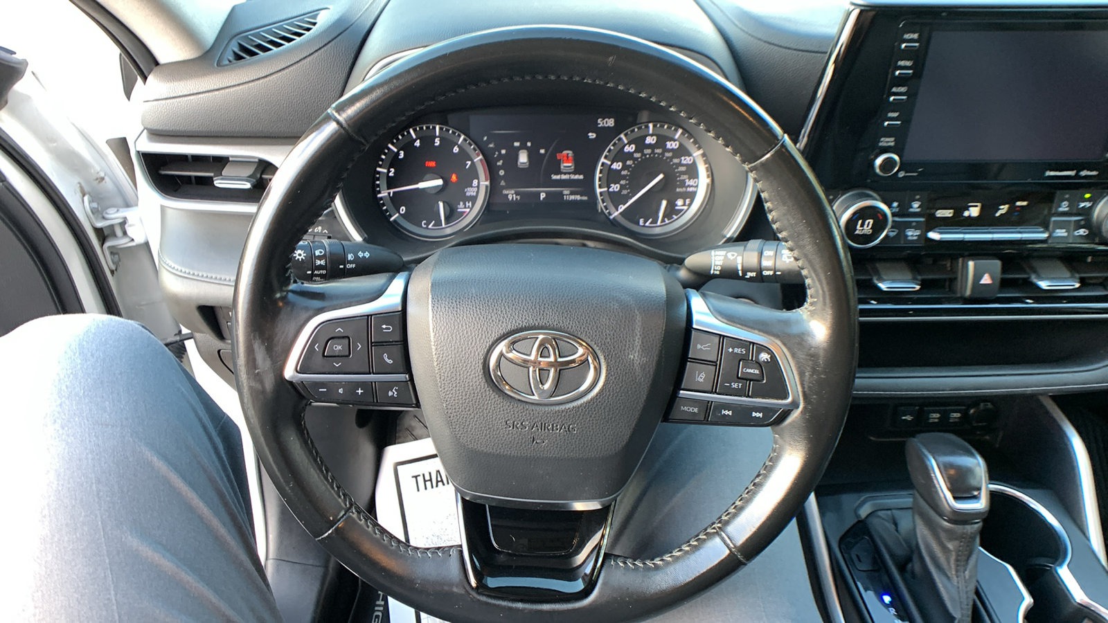 Used 2021 Toyota Highlander XLE AWD/4WD image 13
