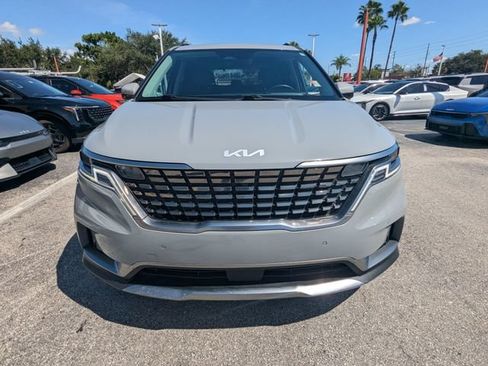 Certified 2024 Kia Carnival SX Prestige FWD image 9