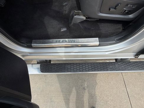 Used 2014 RAM 2500 Limited AWD/4WD image 20