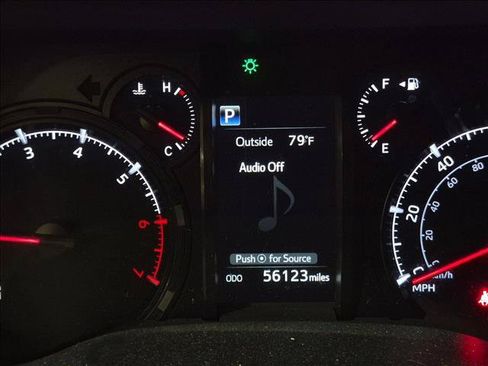 Used 2022 Toyota 4Runner SR5 Premium w/ Moonroof Package RWD image 12