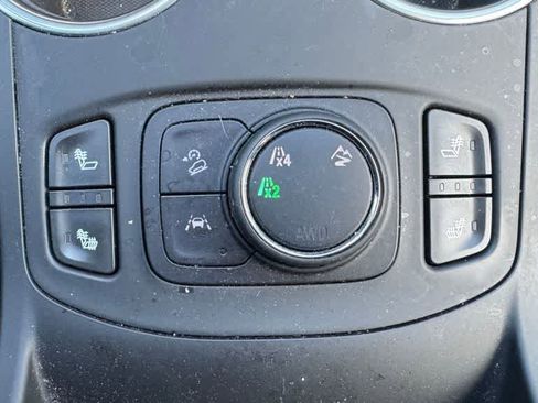 Used 2022 GMC Terrain SLT w/ LPO, Floor Liner Package image 30