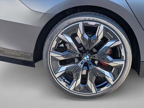 Used 2026 BMW 530i w/ M Sport Package image 23