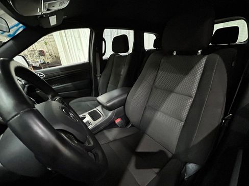 Used 2021 Jeep Grand Cherokee Laredo w/ Security & Convenience Group AWD/4WD image 24