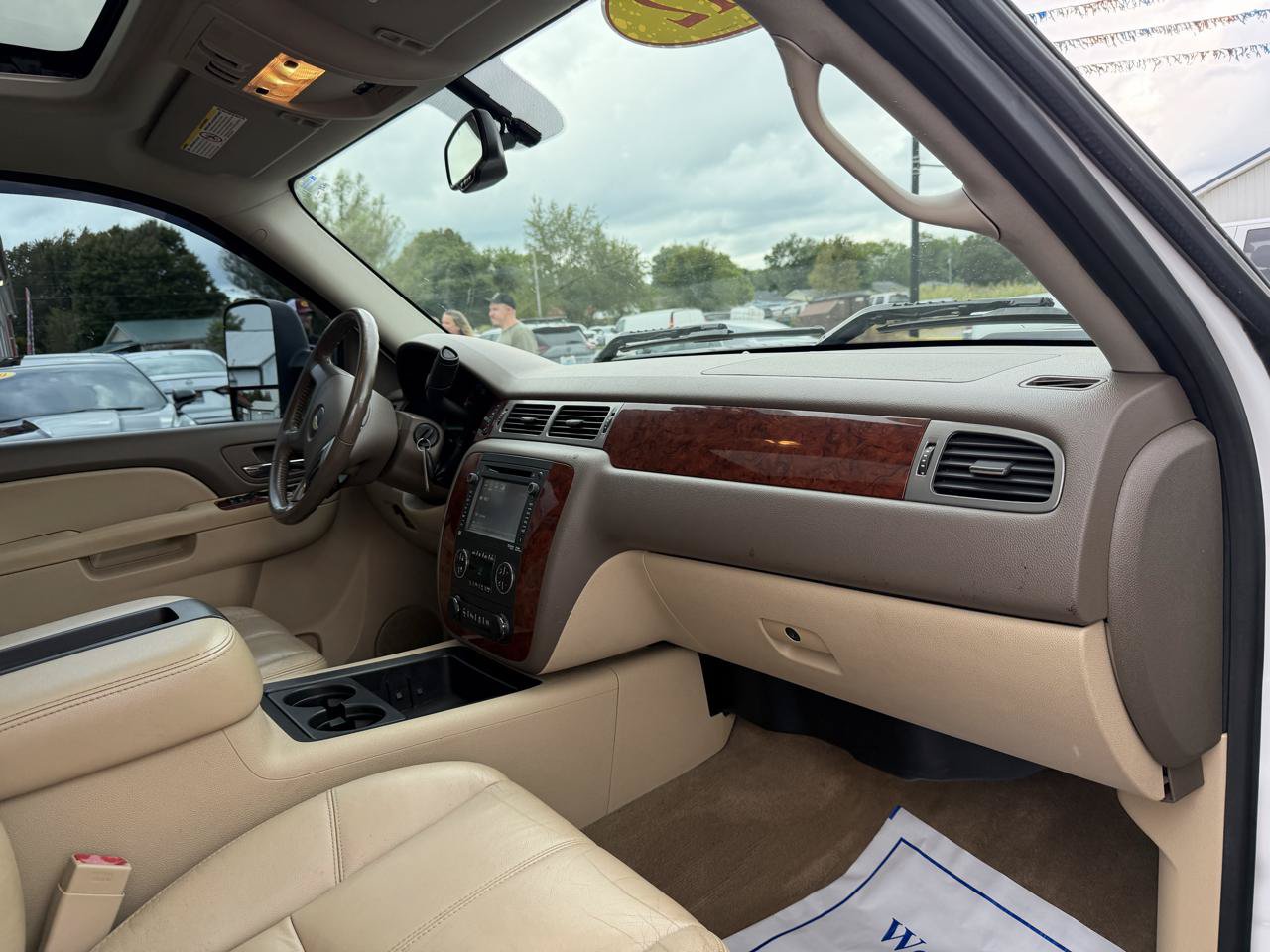 Used 2012 Chevrolet Silverado 2500 LTZ w/ LTZ Plus Package AWD/4WD image 21