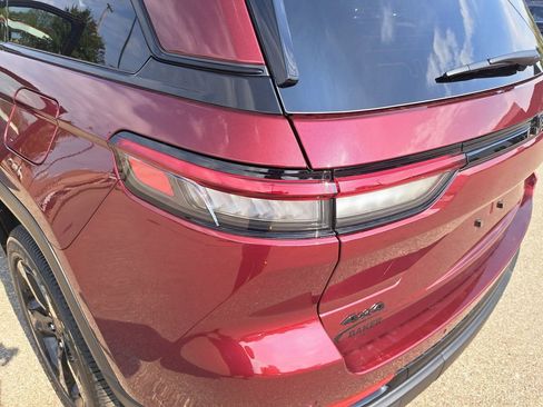 New 2025 Jeep Grand Cherokee Altitude w/ Trailer Tow Package image 34