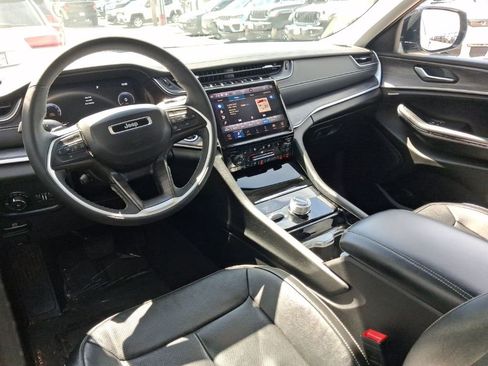 Certified 2023 Jeep Grand Cherokee L Limited w/ Luxury Tech Group II AWD/4WD image 20