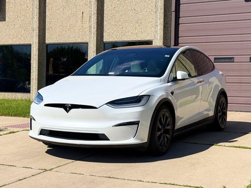 Used 2022 Tesla Model X Plaid AWD/4WD image 8