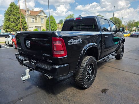 Used 2019 RAM 1500 Laramie w/ Sport Appearance Package AWD/4WD image 14
