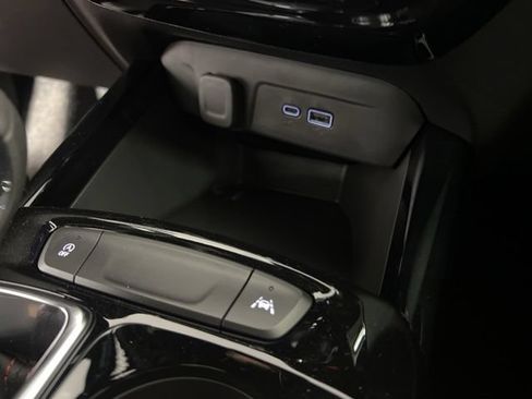 New 2026 Chevrolet Trax RS w/ Driver Confidence Package FWD image 22