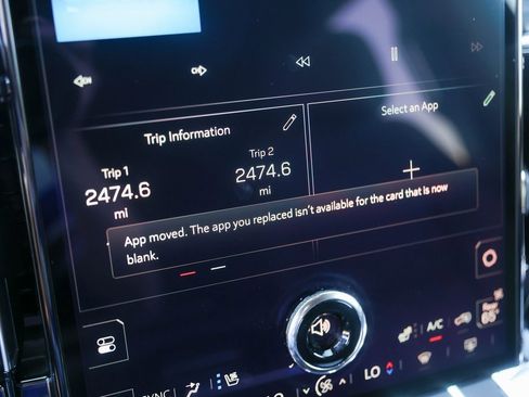 Used 2025 GMC Yukon Denali image 17