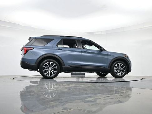 New 2026 Ford Explorer ST-Line RWD image 33