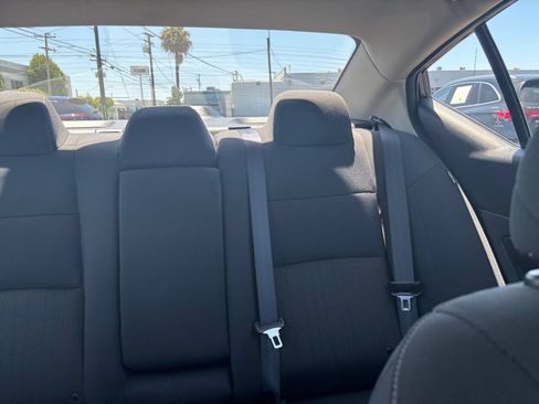 Used 2025 Nissan Altima 2.5 SV FWD image 38