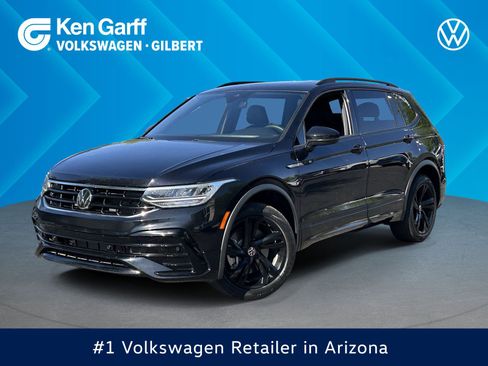 Used 2024 Volkswagen Tiguan SE R-Line FWD image 1