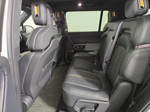 Used 2024 Rivian R1S Adventure AWD/4WD image 21