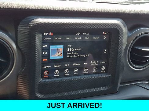 Used 2023 Jeep Wrangler Unlimited w/ Cold Weather Group image 16