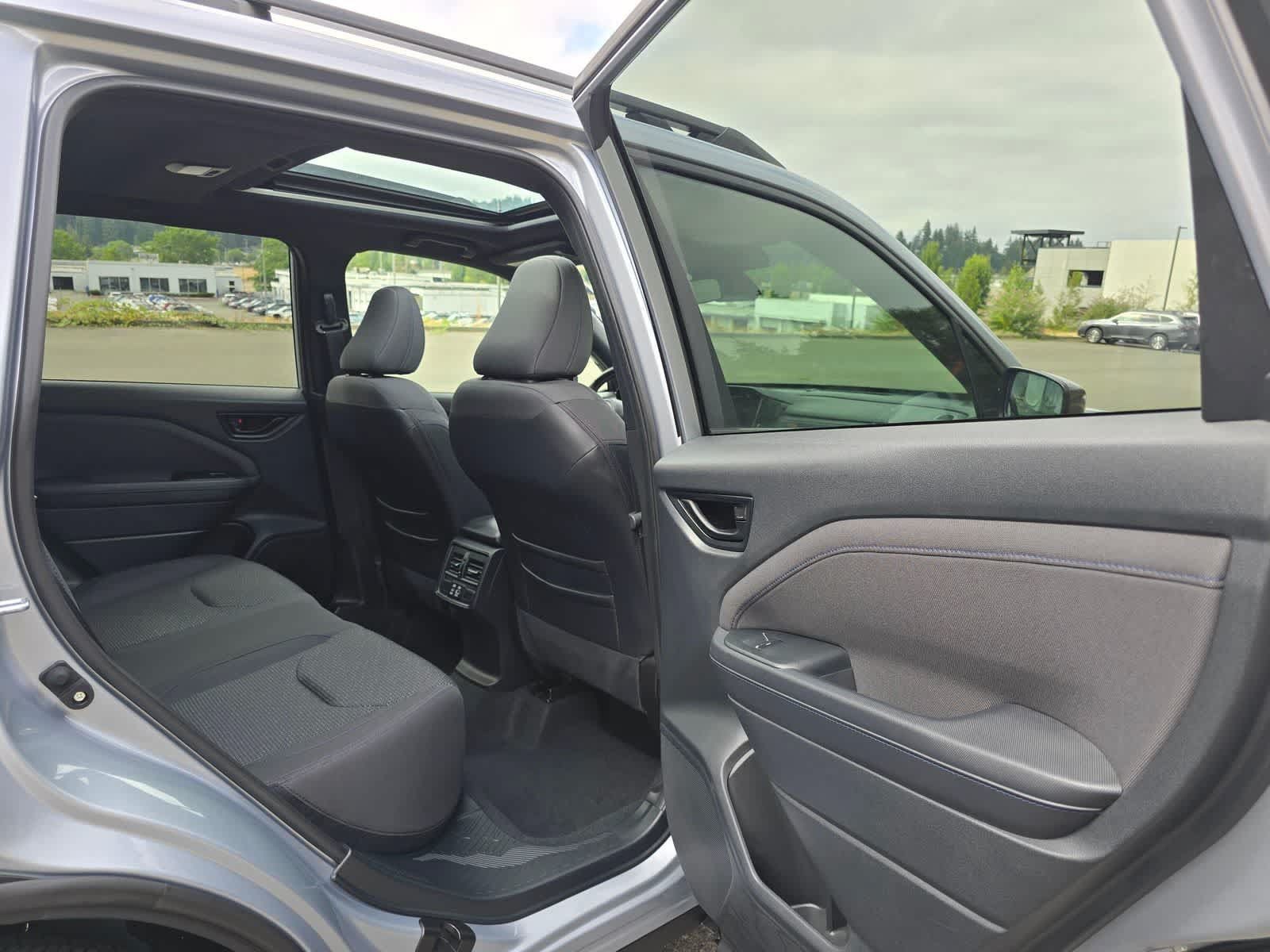 Certified 2025 Subaru Forester Premium AWD/4WD image 27