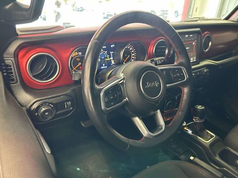 Used 2023 Jeep Wrangler Unlimited Rubicon w/ Cold Weather Group AWD/4WD image 14