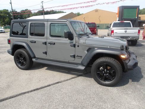 Used 2021 Jeep Wrangler Unlimited Sport AWD/4WD image 2