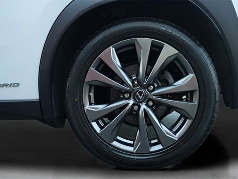 Used 2019 Lexus UX 250h F Sport image 14