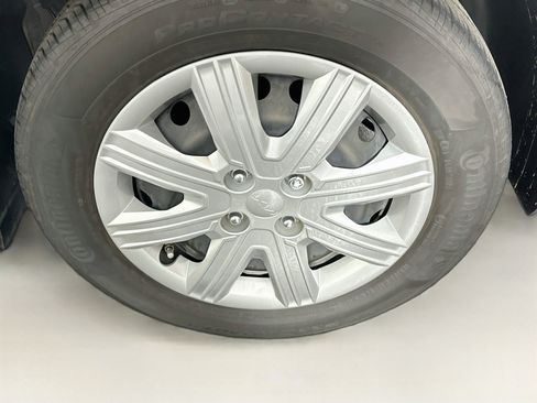 Used 2022 Kia Rio S FWD image 11