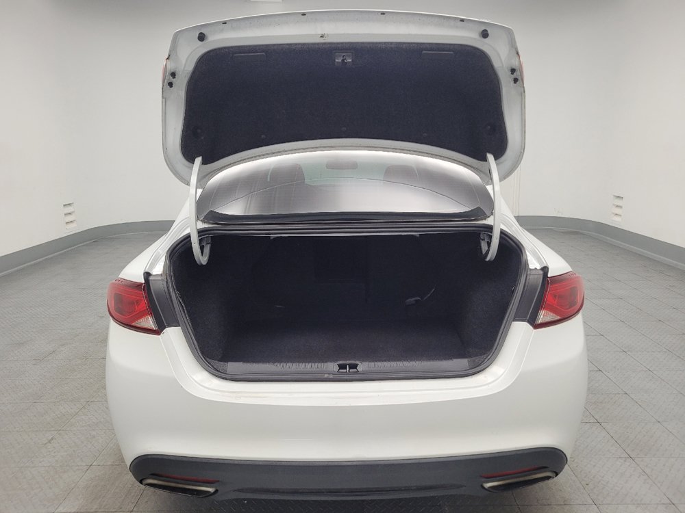 Used 2015 Chrysler 200 S w/ Comfort Group FWD image 29