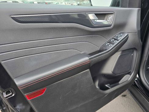 Used 2025 Ford Escape ST-Line image 19