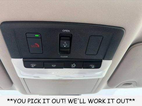 Used 2024 Nissan Altima 2.5 SR w/ SR Premium Package FWD image 11
