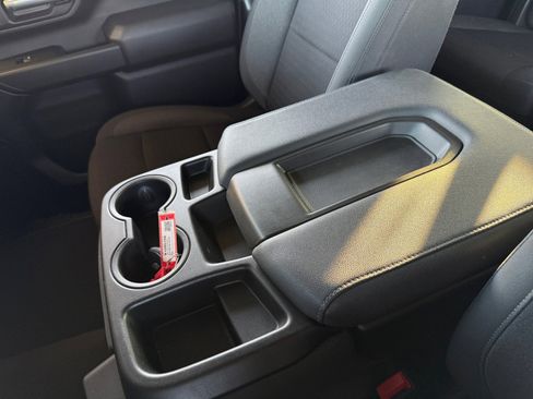 Used 2024 Chevrolet Silverado 2500 Custom w/ Custom Convenience Package image 20