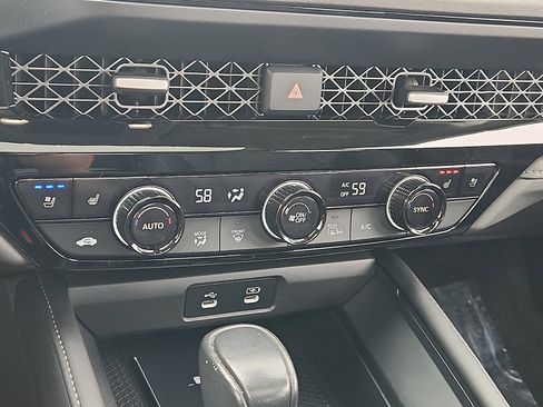 Used 2023 Honda Accord Touring image 16