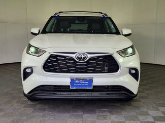 Used 2021 Toyota Highlander XLE video 2