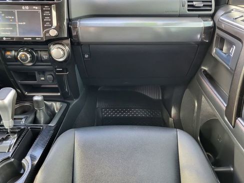 Used 2024 Toyota 4Runner TRD Off-Road Premium AWD/4WD image 26