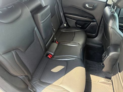 Used 2018 Jeep Compass Latitude AWD/4WD image 50