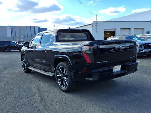 New 2025 GMC Sierra EV Denali image 5