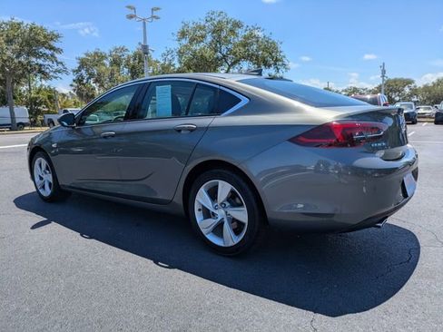 Used 2018 Buick Regal Preferred w/ Driver Confidence Package #1 FWD image 6