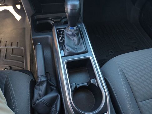 Used 2023 Toyota Tacoma SR5 w/ Technology Package image 15