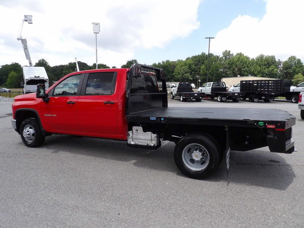 Used 2024 Chevrolet Silverado 3500 W/T w/ WT Convenience Package AWD/4WD image 4